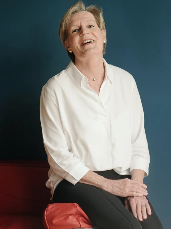 sigrid - Sie verlieren einen geliebten Menschen Sigrid Schmeykal ♡ Ihre Expertin bei den Notfallengeln -